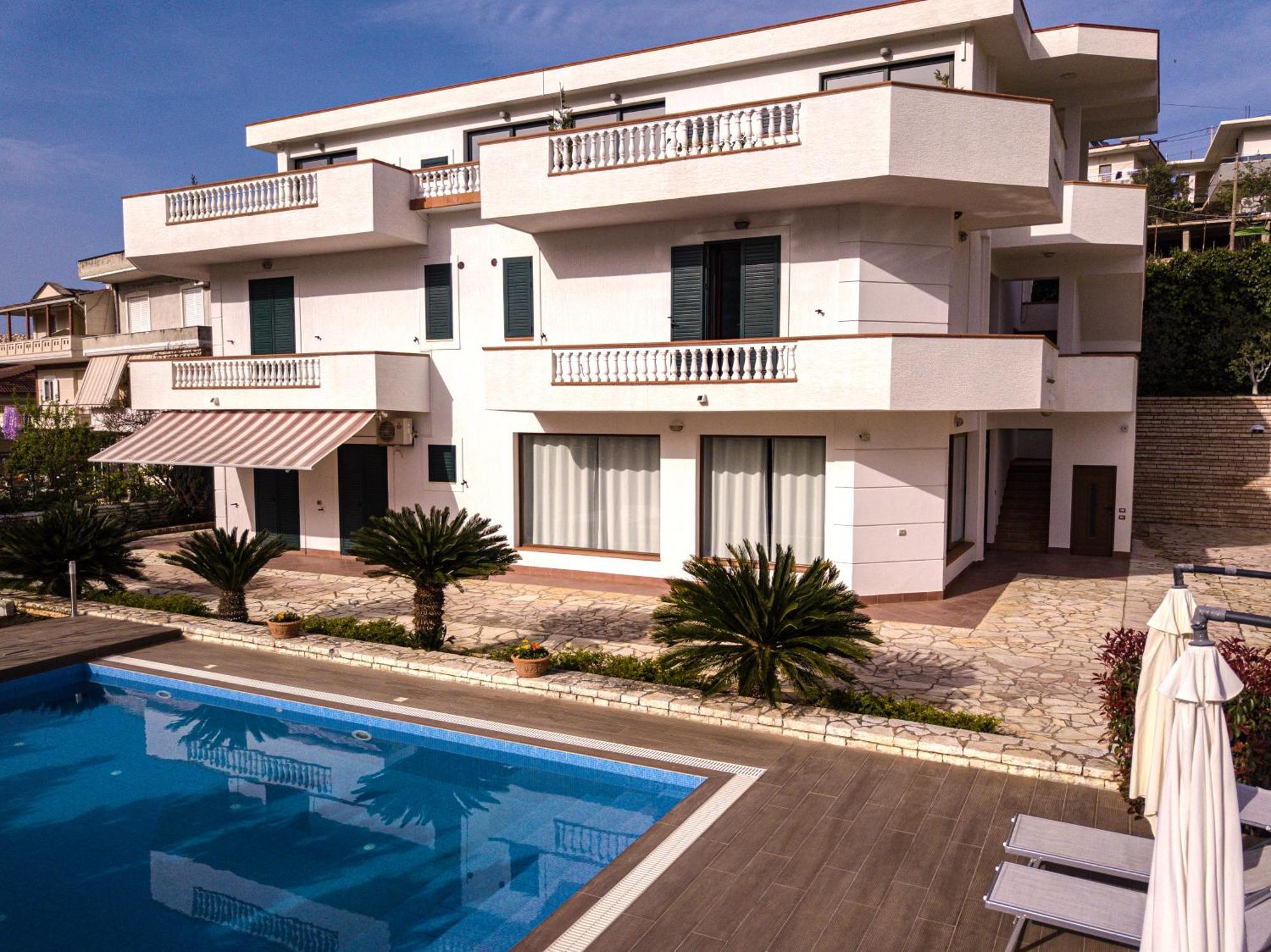 Villa La Quiete - Adults Only Cuke Ngoại thất bức ảnh